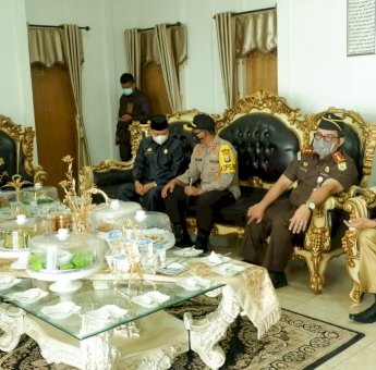 Wagub Sulsel Hadiri Wisuda Multi Strata IAI As’ Adiyah Sengkang