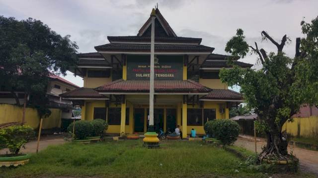 Kantor DPD I Golkar Sultra.