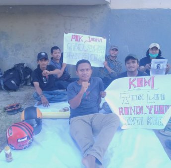 Tuntut Kasus Randi-Yusuf, Mahasiswa SEDARAH Tolak Kedatangan Jokowi di Sultra