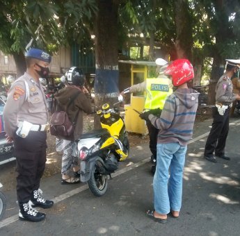 Hari Pertama OPS Zebra Polres Sinjai, 15 Kena Teguran, 5 Kendaraan Ditilang