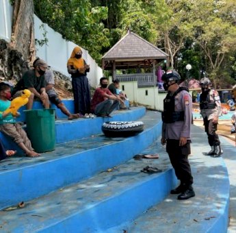 Libur Panjang, Patroli Batalyon C Pelopor Brimob Sulsel Sasar Objek Wisata Ingatkan Protkes