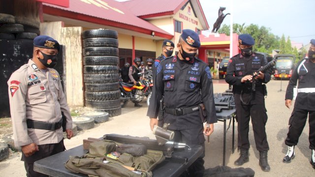 Brimob Pelopor C Polda Sulsel Gelar Kekuatan PHH di Mako, Ada Apa?