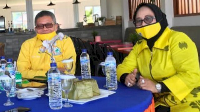 Ketua DPD I Partai Golkar Sulsel Taufan Pawe, bersama Ketua DPRD Kota Palopo DR. Hj. Nuhaenih, saat bertemu di salah satu Cafe di Kota Palopo beberapa waktu lalu.