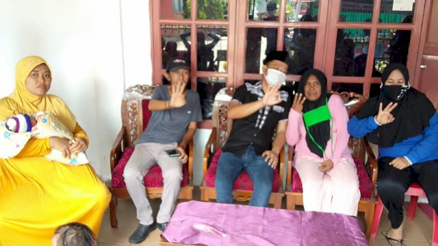 Salut Pada Paslon Somberena Makassar, Pasutri Ini Namai Anaknya Dilan
