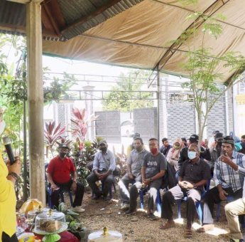 Tinjau Drainase di Kelurahan Anggoeya, Sulkarnain Kadir Dialog Bersama Warga