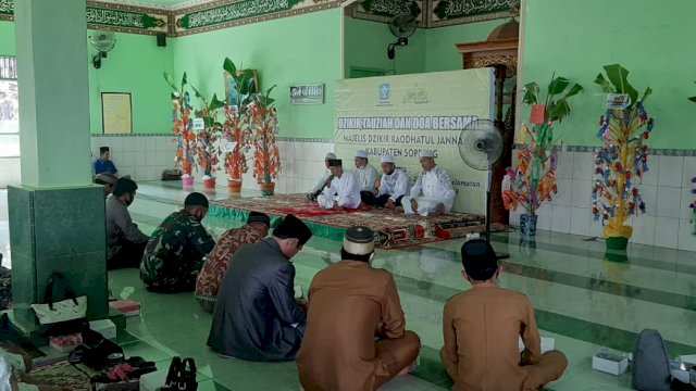 Jelang Pilkada, Pemkab Soppeng Gelar Dzikir dan Doa Bersama