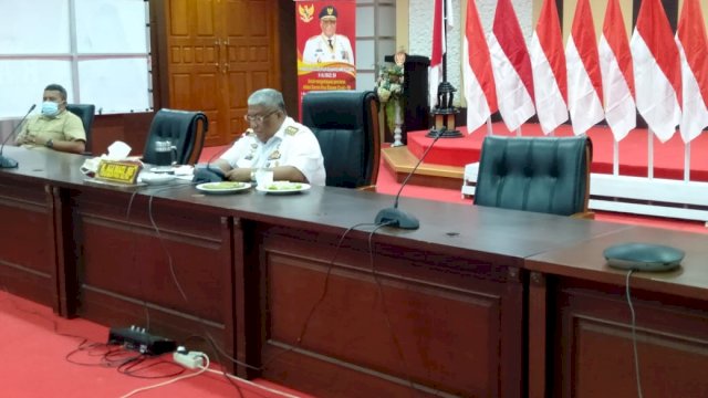Gubernur Sultra Ali Mazi saat membuka Rakernas KKST secara virtual. Foto: istimewa