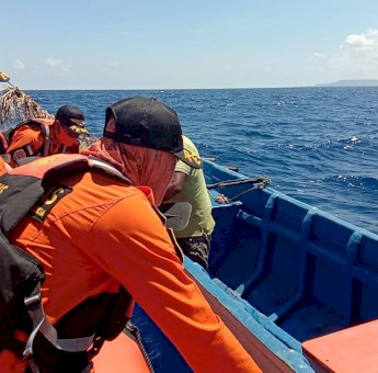 Satu Kapal Longboat Nelayan di Wakatobi Patah Akibat Angin Kencang