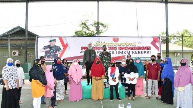 Pangdam XIV/ Hsn Mayjen TNI Andi Sumangerukka, SE dalam acara silaturrahim bersama ratusan pelaku UMKM Kota Kendari. Foto: istimewa