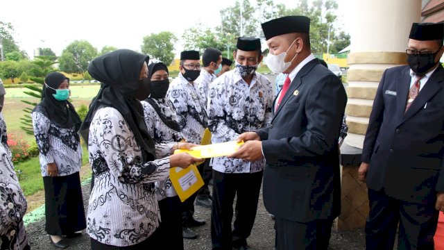Hari Guru dan HUT PGRI Terlaksana Pada Situasi Pandemi Virus Corona, Ini Kata Pjs Bupati Soppeng