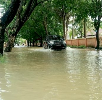 Diguyur Hujan, Sejumlah Ruas Jalan di Sinjai Tergenang Air
