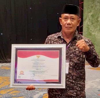 Terharu MC Sampai Menangis Baca Judul Inovasi Almarhum Anjas Rusli Penerima Penghargaan Top 30