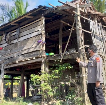 Miris! Seorang Nenek di Ponre Kabupaten Bone Tinggal di Gubuk Tanpa Listrik