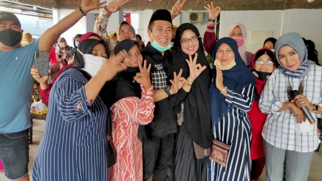 Pilwali Makassar 2020. Dengar Curhat Warga Bung Soal Banjir, Deng Ical Bilang Begini