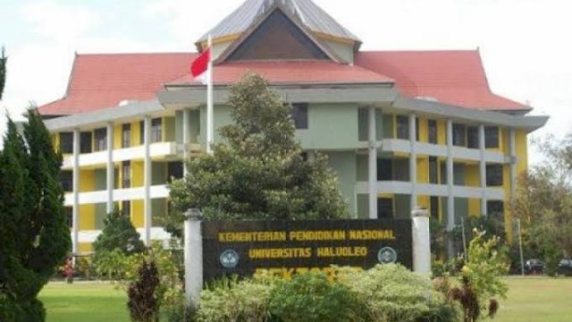 Gedung Rektorat UHO. Foto: uho.ac.id