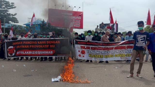 Masa aksi Aliansi Masyarakat Sultra Cinta Damai. Foto: istimewa