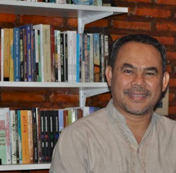 Pilwali Makassar 2020. Penulis Buku Anging Mammiri Sebut DILAN Pemimpin Berkarakter Bugis-Makassar