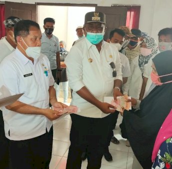 Rp 1,7 Miliar BLT Tahap II Pemda Buteng Mulai Disalurkan