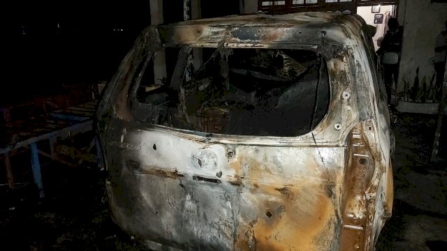 Pilkada Lutra 2020: Rumah Relawan BISA Diserang, Dua Unit Mobil Dibakar