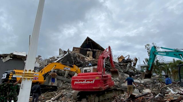 Gubernur Sulsel Siapkan RS Penyangga dan Lokasi Pengungsian untuk Korban Gempa Sulbar