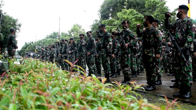 Kodam Hasanuddin Kirim Pasukan Pengamanan dan Bantuan Sosial Pasca Gempa Mamuju