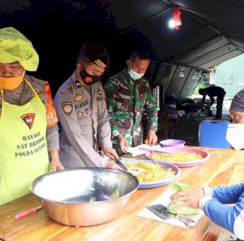 Ini yang Disiapkan Dapur Lapangan Brimob Polda Sulsel di Lokasi Pengungsian Korban Gempa Sulbar