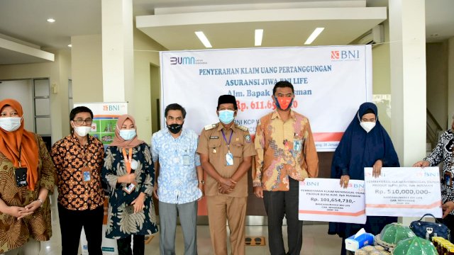 BNI Soppeng Serahkan Uang Pertanggungan Asuransi Jiwa Kepada Ahli Waris, Ini Nilainya