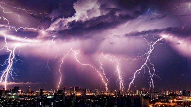 (Ilustrasi cuaca ekstrim)