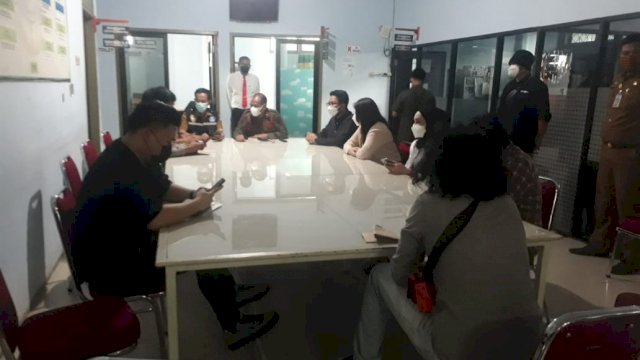 Selebgram pelanggar prokes di Malino, menghadiri undangan Satuan Polisi Pamong Praja Kabupaten Gowa, Senin (22/02/2021).