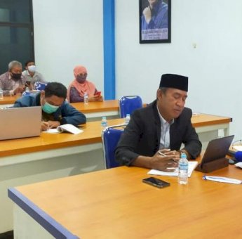 Ketua DPW PAN Sulsel Raih Gelar Doktor, Legislator Palopo Sampaikan Rasa Kagum
