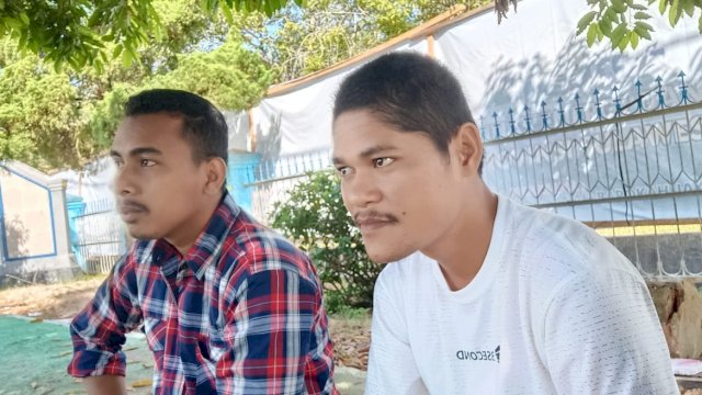 Mantan Ketua FOkMAPP Kilman Radjiu (kiri-putih). Foto: Akbar Tanjung