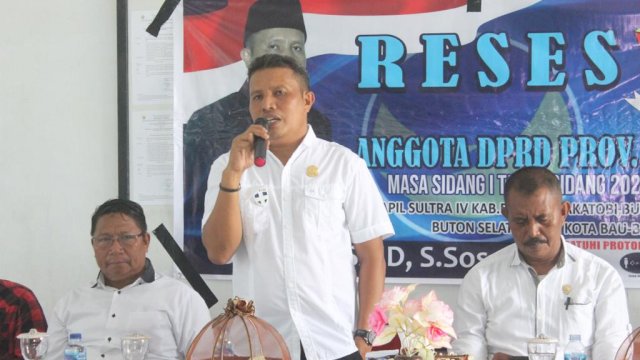 Anggota DPRD Sultra Fraksi Nasdem Syahrul Said saat melakukan reses. Foto: istimewa
