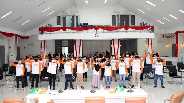 Pemerintah Kota Palopo melalu Dinas Komunikasi dan Informatika memberikan arahan dan pembekalan kepada tim influencer di ruang Pertemuan Ratona, Kantor Wali Kota Palopo, Kamis (4/2/2021) malam.