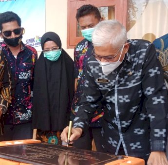 Resmikan Gedung Tata Busana, Asrun Lio: SMKN 1 Kolaka adalah Contoh Kemajuan Sekolah Kejuruan