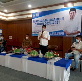 Reses di Soppeng, Legislator Sulsel Selle KS Dalle Terima Curhatan Pengusaha Warkop dan Rumah Makan