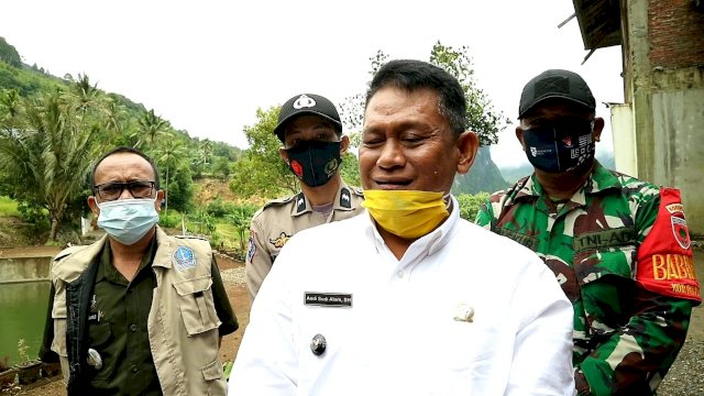 Kepala Desa Sadar, Andi Sudi Alam.