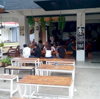 Dapoer 24 Bone, Tempat Recomended Ngopi Sambil Nongkrong