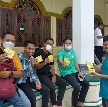 Peduli Covid-19, PT Bintang Toedjoe Bagikan Joss C1000 ke Masyarakat Palopo