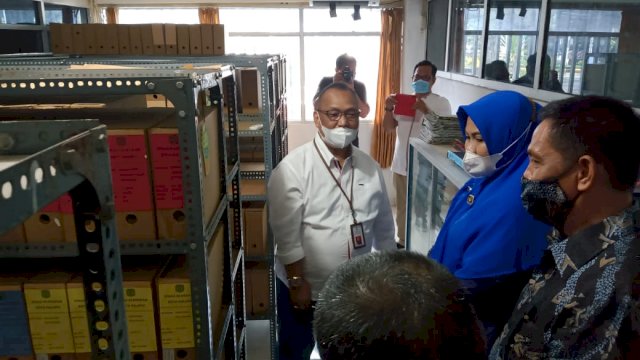 Kepala Dinas Perpustakaan dan Kearsipan Provinsi Sulawesi Selatan, Moh Hasan Sijaya melakukan kunjungan kerja di kota Palopo pada Jumat (15/1/2021).