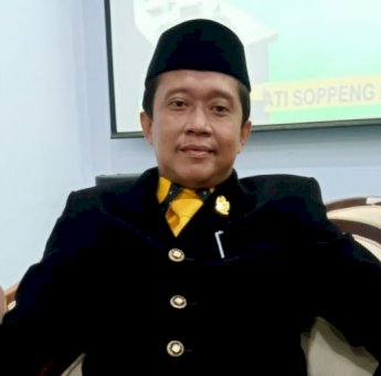 Anggota DPRD Soppeng Sarankan Baju Seragam Sekolah Siswa Kurang Mampu Ditanggung Dana BOS
