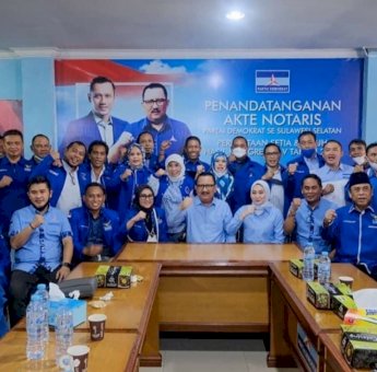 Bukti Kesetiaan ke AHY, Demokrat Sulsel Serahkan Legalitas dan Berkas Dukungan ke Kemenkumham