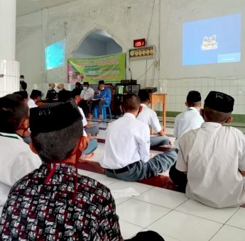 Kejaksaan Sinjai Masuk Pesantren, Ingatkan Bahaya ‘Bully’ Bagi Generasi Milineal