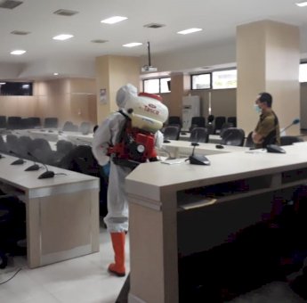 Cegah Penyebaran Covid-19, Seluruh Kantor DPRD Makassar Akan Disemprot Disinfektan