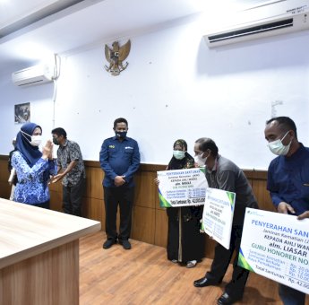 Lima Ahli Waris Pegawai Non ASN Lutra Terima Santunan JKm BPJS Rp42 Juta