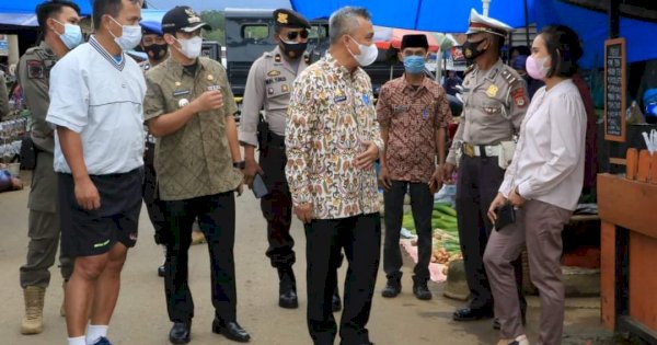 Turun ke Pasar, Wabup Budiman Pastikan Prokes Covid-19 Tetap Displin