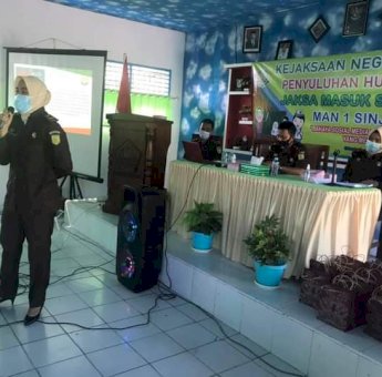 Jaksa Masuk Sekolah: Bahaya Sosial Media Ditengah Pandemi Covid-19