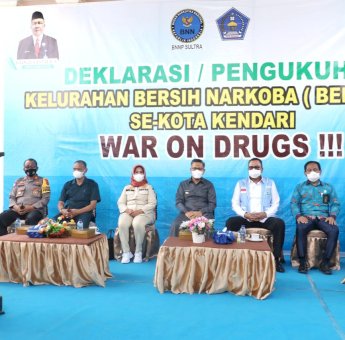 Tekan Peredaran Narkoba di Kota Kendari, Sulkarnain Kadir Kukuhkan Kelurahan Bersinar