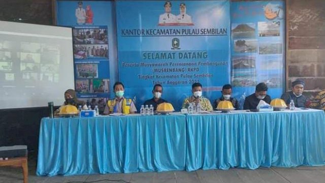 Musrenbang Tingkat Kecamatan Pulau Sembilan di Aula Kantor Camat Pulau Sembilan, Jumat (05/03/2021).