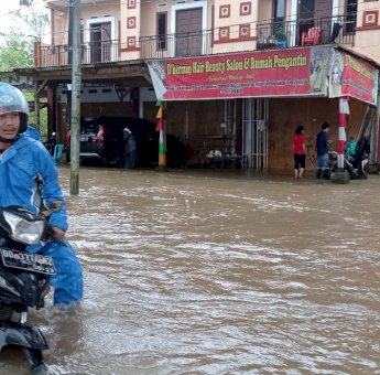 Poros Bontomanai-Pakkatto di Gowa Terendam Banjir, Sejumlah Kendaraan Mogok
