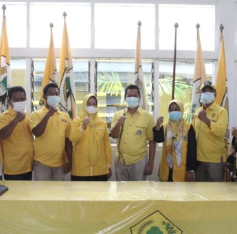 Andi Kartini Ottong Jadi Pendaftar Pertama Calon Ketua Golkar Sinjai